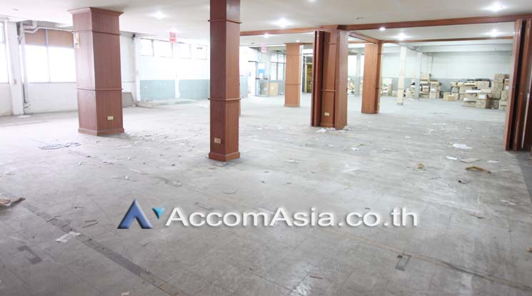  2  Office Space For Sale in Silom ,Bangkok MRT Khlong Toei AA17043
